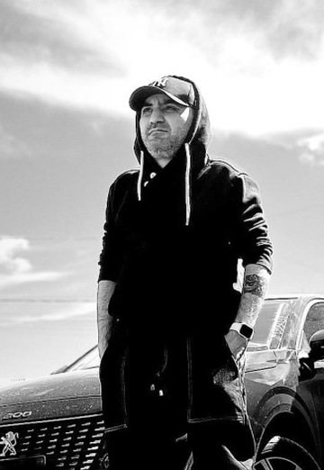 Eric (@eric2545) — my photo № 1