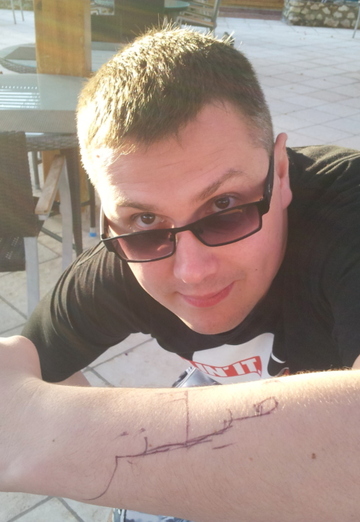 Viktor (@viktor8480517) — my photo № 4