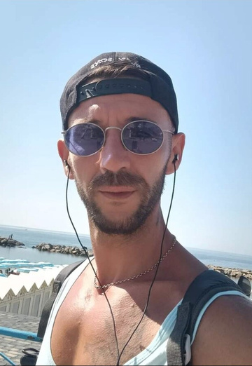 Albert (@albert27709) — my photo № 2