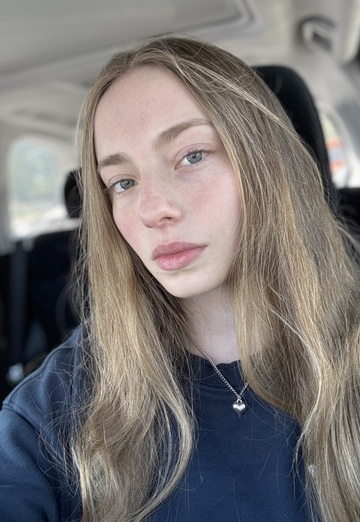 Olivia (@olivia2084) — my photo № 3