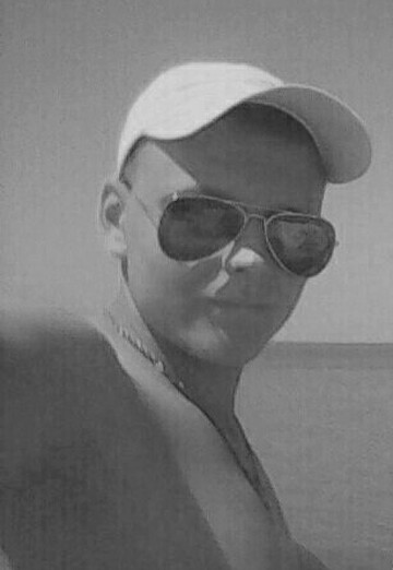 Sasha Bєliy (@bodyamaglonich) — my photo № 2