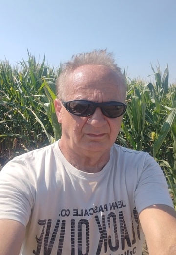 Ma photo - Ferenc, 62 de Novi Sad (@ferenc35)